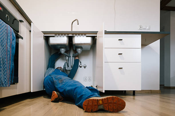 Professional Leak Detection technician working in Bargersville, IN